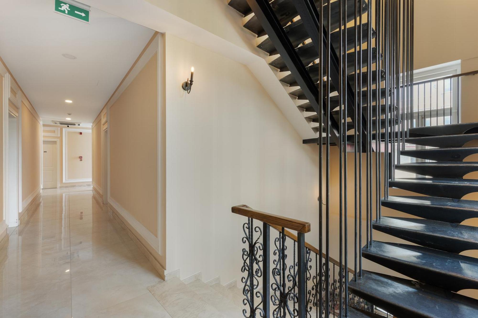 Boulevard Hotel Batumi Ngoại thất bức ảnh