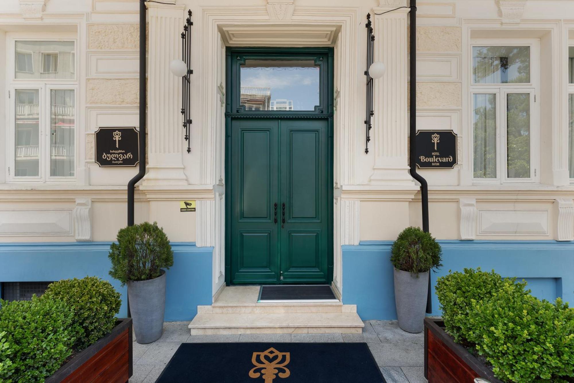 Boulevard Hotel Batumi Ngoại thất bức ảnh